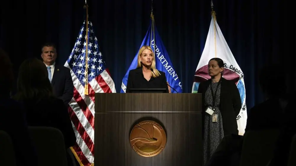 Bondi sidesteps Epstein questions amid right-wing criticism