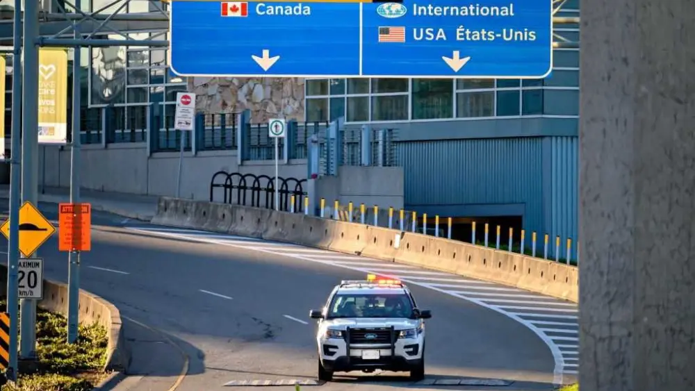 Stolen private plane forces airspace shutdown at Vancouver airport