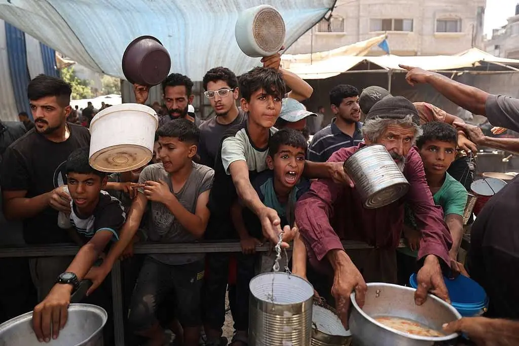 20 die in stampede at Gaza food distribution site as Israeli strikes kill 41 others