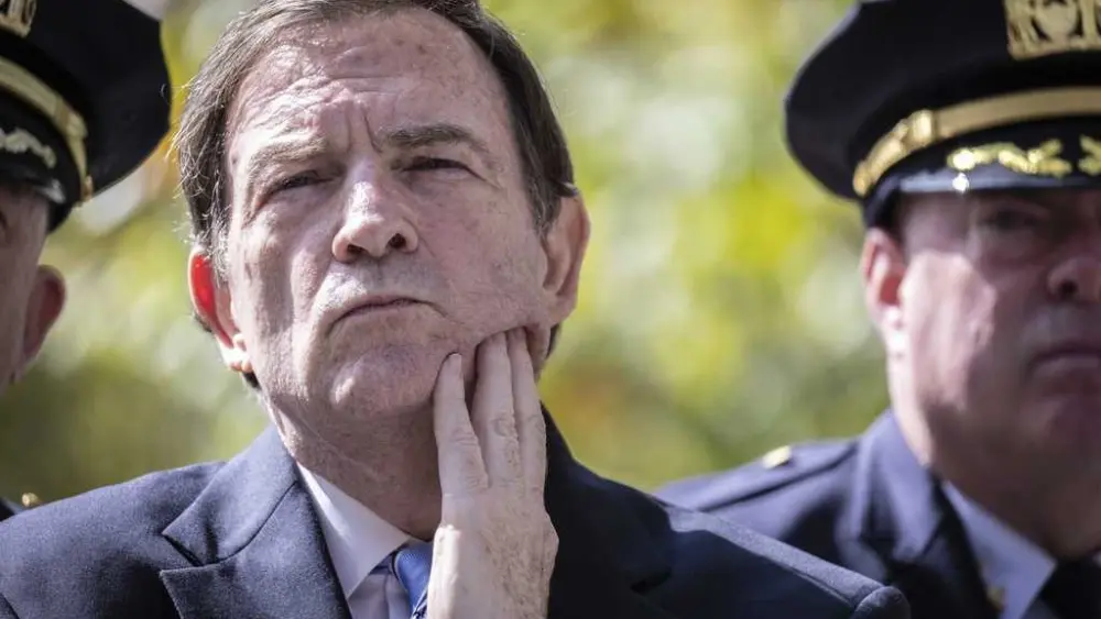 Ex-NYPD commissioner sues NYC mayor, alleging he ran police department as 'criminal enterprise'