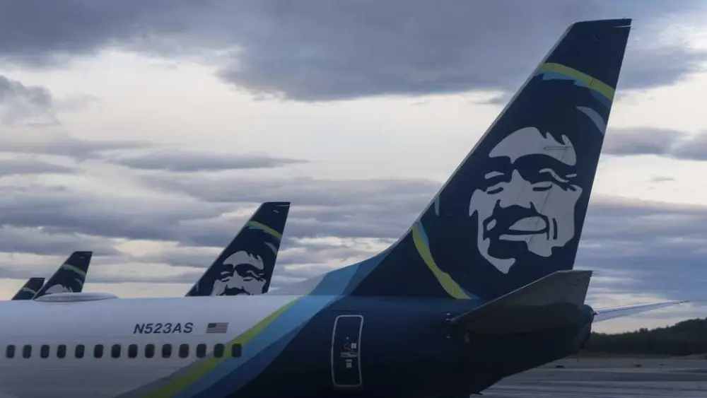 Alaska Airlines requests ground stop of all flights