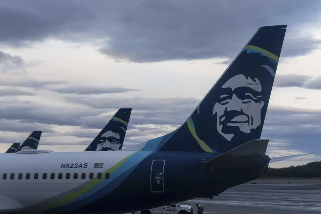 Alaska Airlines requests ground stop of all flights