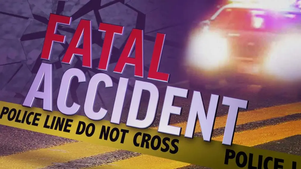 One dead in early morning crash in Beaufort County
