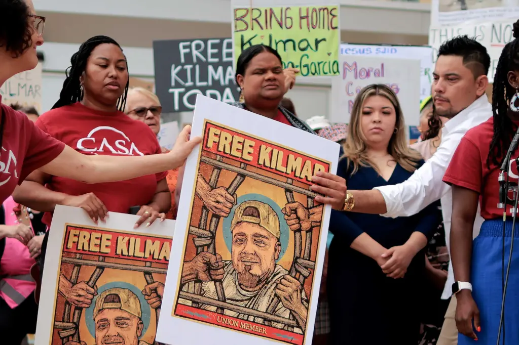 Judge bars ICE from immediately taking Abrego Garcia into custody if he's released from jail