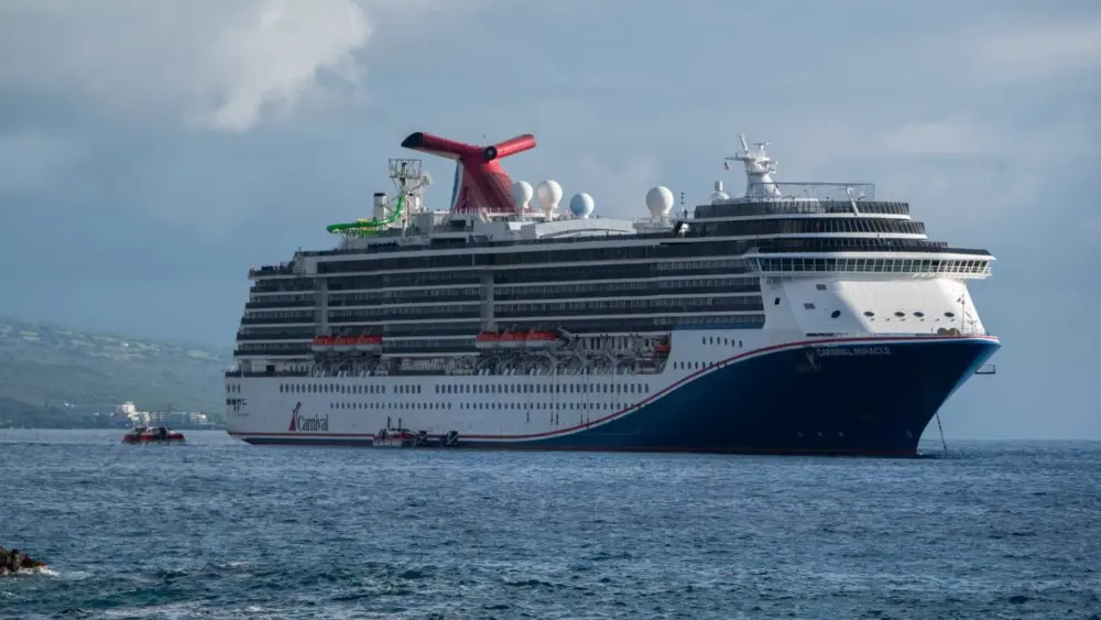 4 US cruise ship passengers accused of smuggling drugs and detained in Bermuda