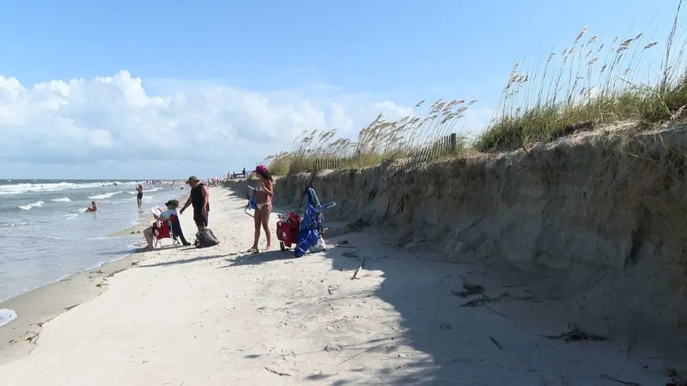 'No beach left': Tybee erosion closes beach entrance, why more are expected