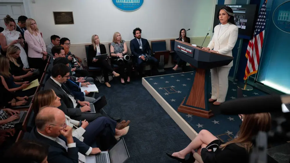 Gabbard releases more Russia documents to accuse Obama of 'manufacturing' intelligence