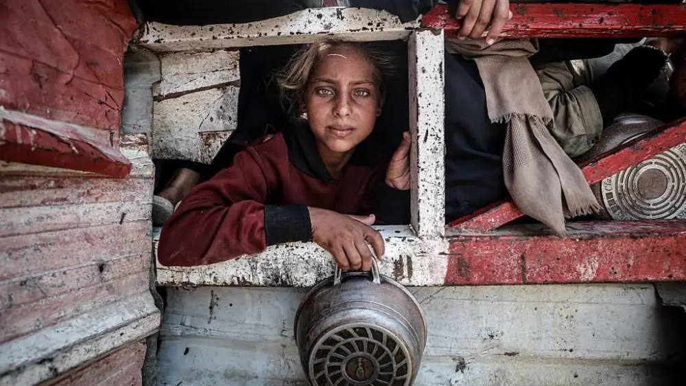 Israeli pause in fighting in 3 Gaza areas begins as concerns over hunger mount
