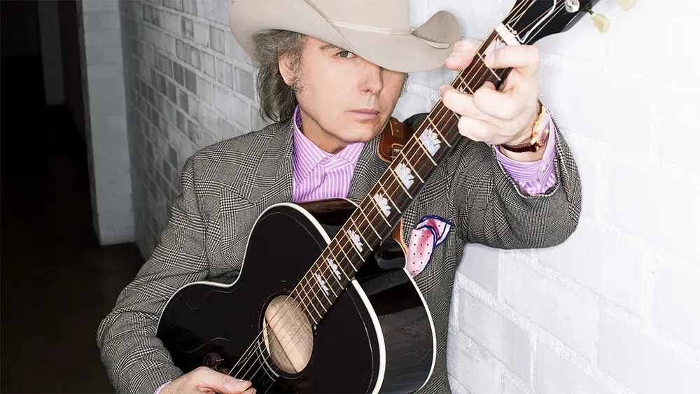 Country music legend Dwight Yoakam brings tour to Savannah this fall