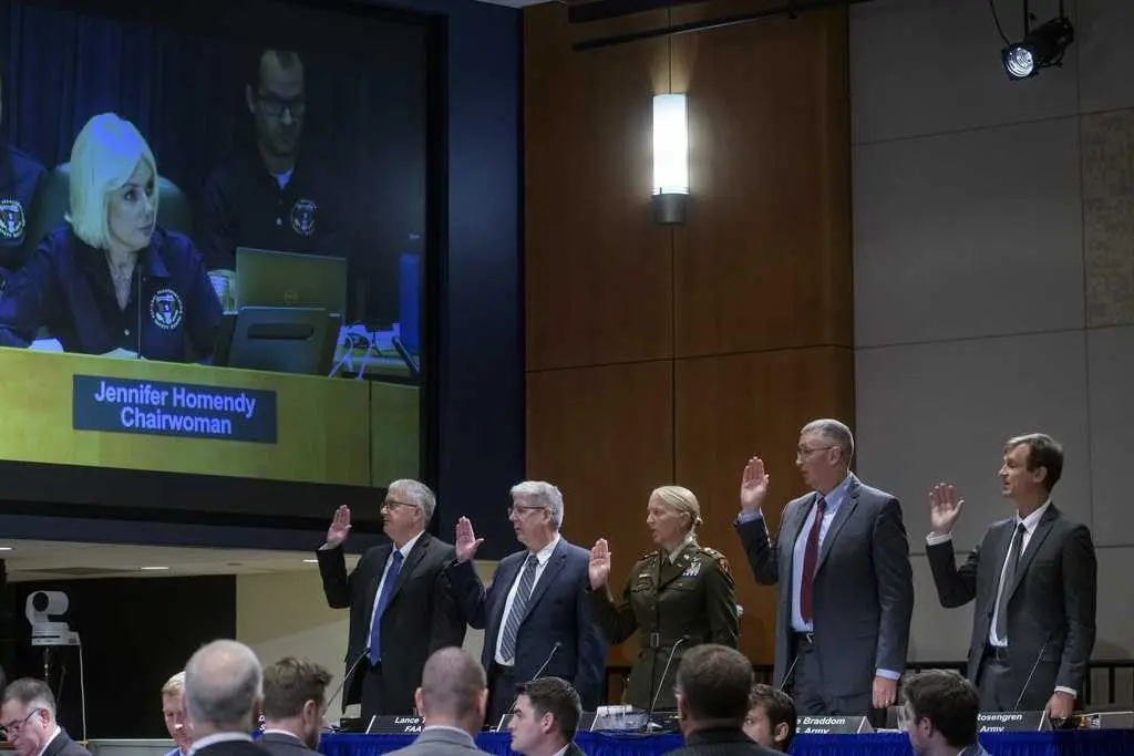 NTSB hearing into DC midair collision of Army chopper, commercial plane enters second day
