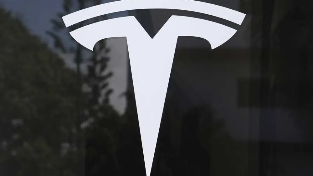 Jury orders Tesla to pay more than $200 million in Autopilot crash case