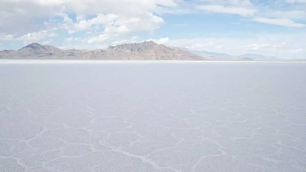 Driver Chris Raschke dies in crash at Speed Week on Bonneville Salt Flats