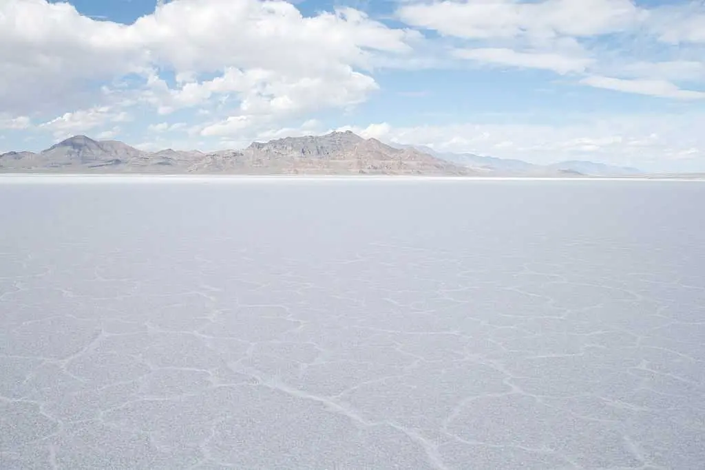 Driver Chris Raschke dies in crash at Speed Week on Bonneville Salt Flats