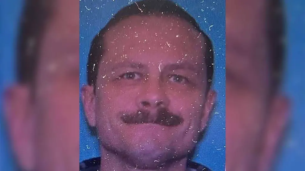 Manhunt expands for Army veteran accused in deadly Montana bar shooting