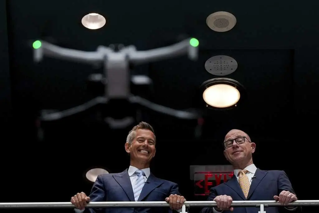US government proposes easing some restrictions on drones traveling long distances