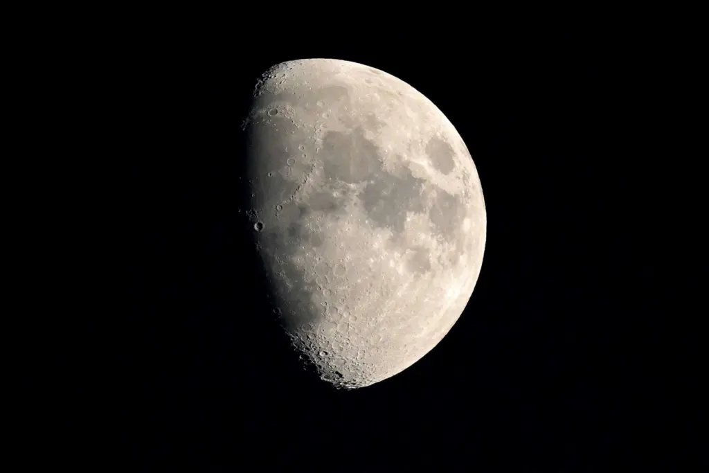 NASA wants US to be the first nation to put nuclear reactor on the moon