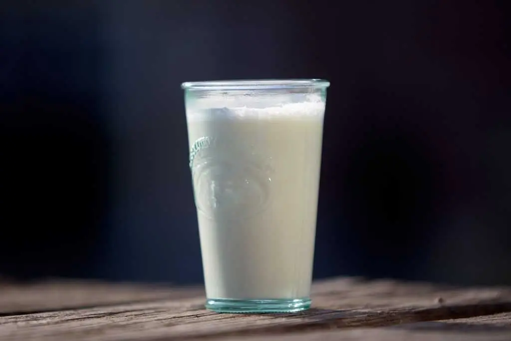 Nearly two dozen people in Florida are ill after drinking raw milk from the same farm