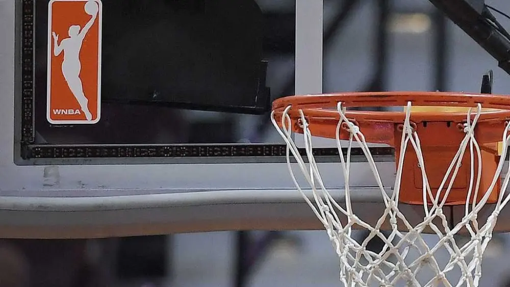 Man arrested for throwing sex toy into crowd at WNBA game in Phoenix, police say