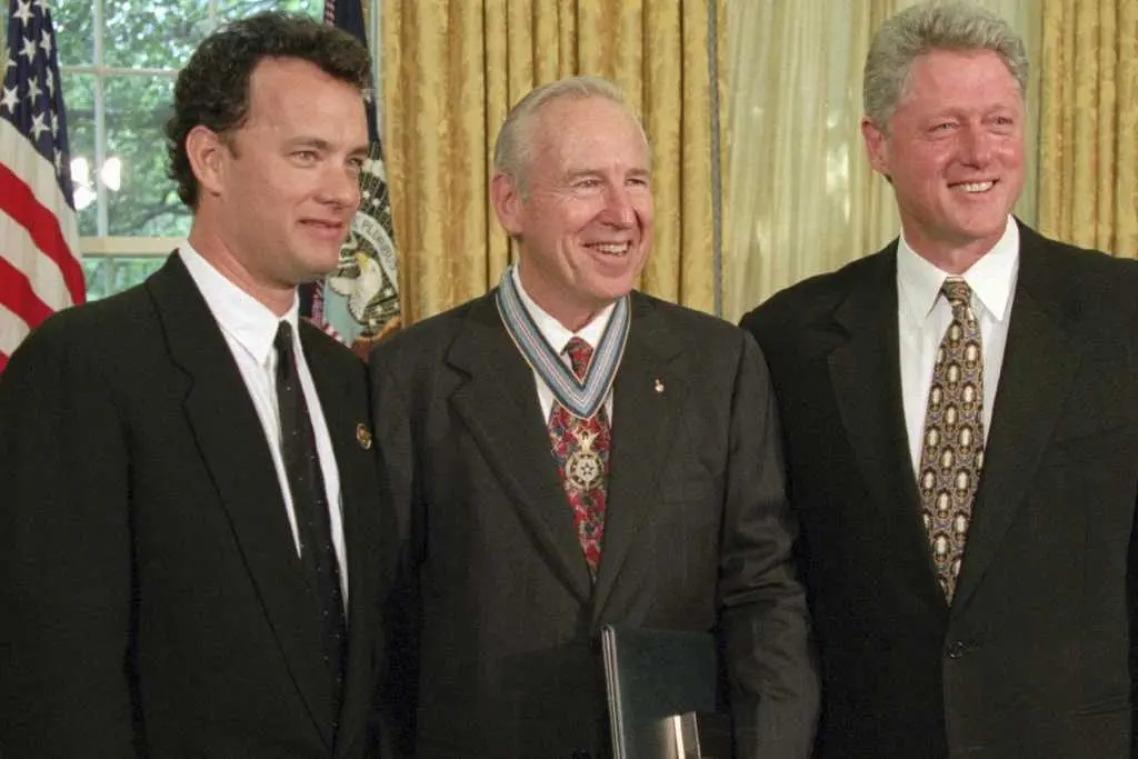 Tom Hanks, who portrayed Jim Lovell in 'Apollo 13,' pays tribute to the late astronaut