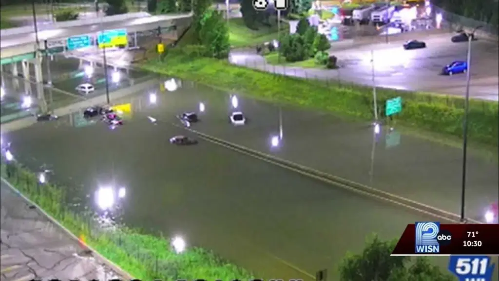 Flash flooding traps drivers on Milwaukee freeway near Brewers stadium