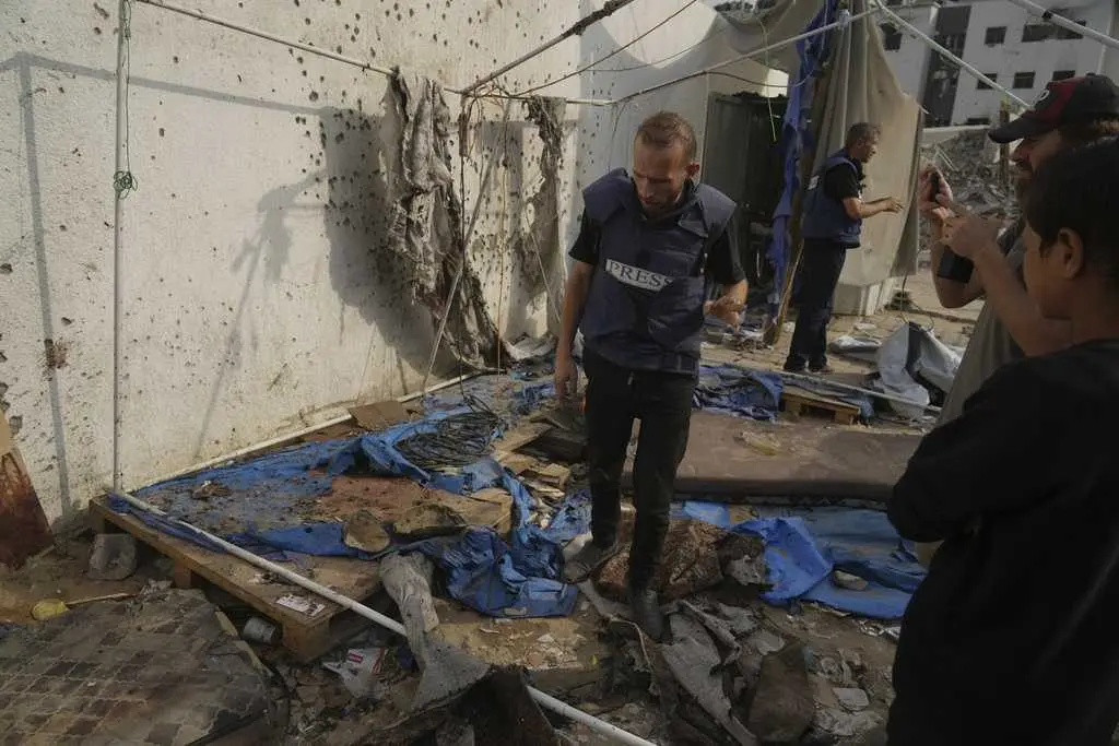 Israeli airstrike kills Al Jazeera journalists outside Gaza hospital