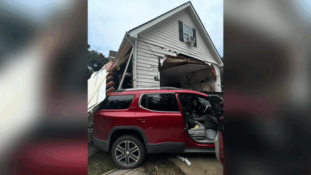 2 people injured in multi-vehicle collision with building in Chatham County