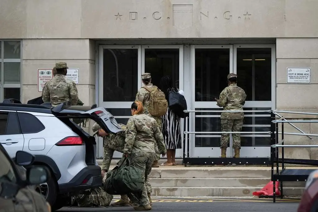 National Guard members deployed by Trump start arriving in DC