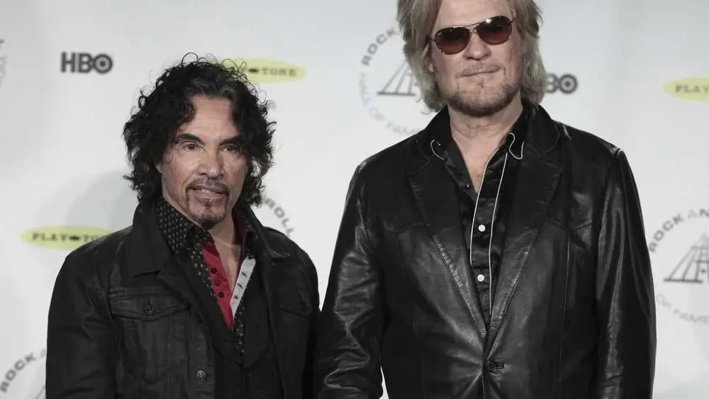 Business spat between Daryl Hall and John Oates has been resolved in arbitration, attorneys say