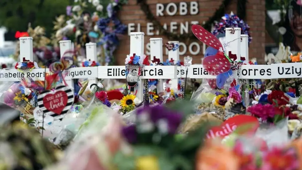 Records reveal parents' anguish and police failures in Uvalde school shooting response