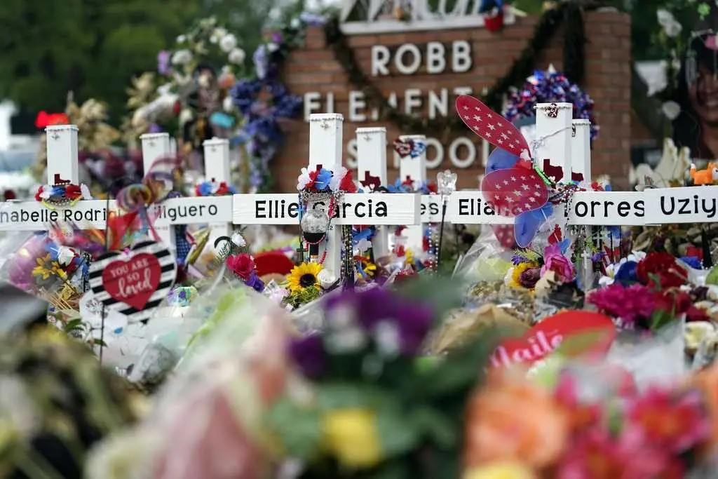 Records reveal parents' anguish and police failures in Uvalde school shooting response