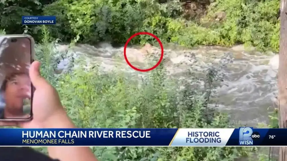 Caught on camera: With assist from good Samaritans, crew pulls father, son from Wisconsin river
