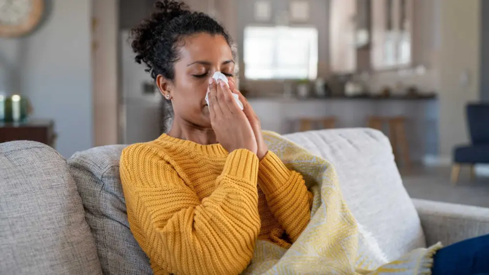 Got the sniffles? Here's what to know about summer colds and the COVID-19 variant called stratus