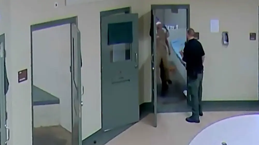 Caught on Camera: Georgia jailers save choking inmate