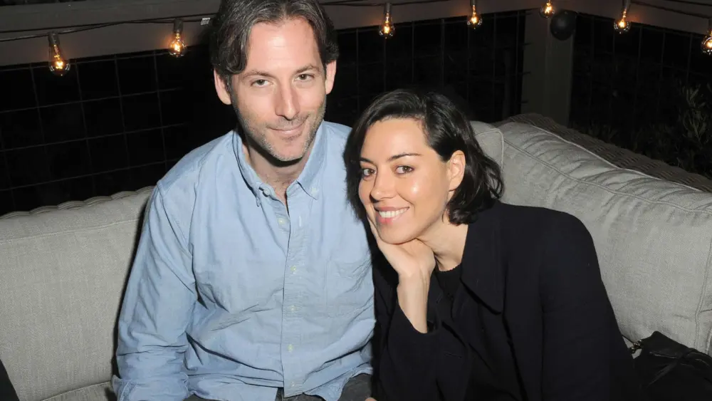 Aubrey Plaza is 'functioning,' but it's a 'daily struggle' after her husband's death