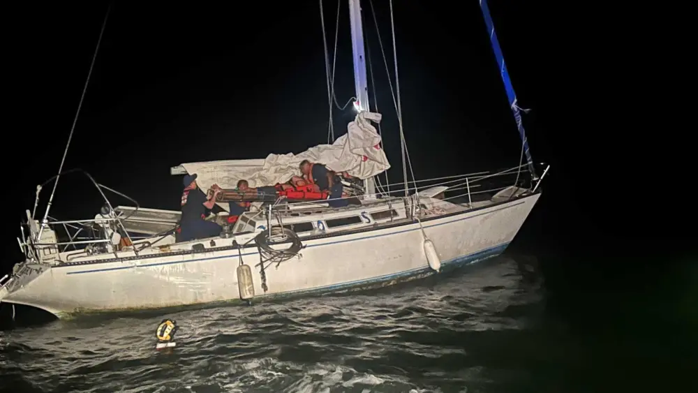 Coast Guard saves injured boaters off Georgia coast