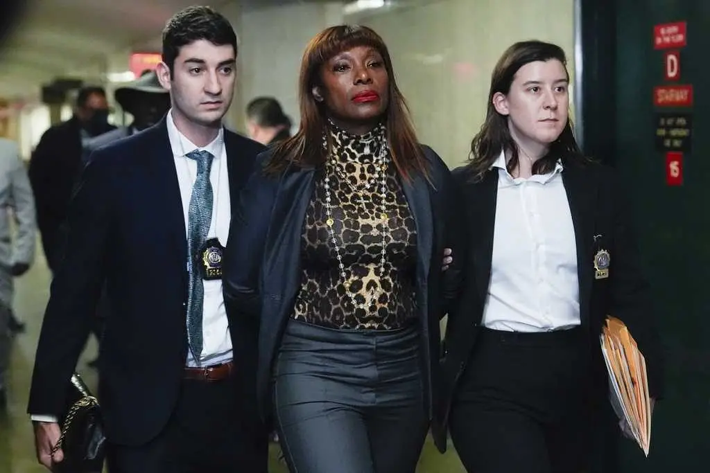 Former top aide to NYC mayor among 7 facing new charges in City Hall corruption probe