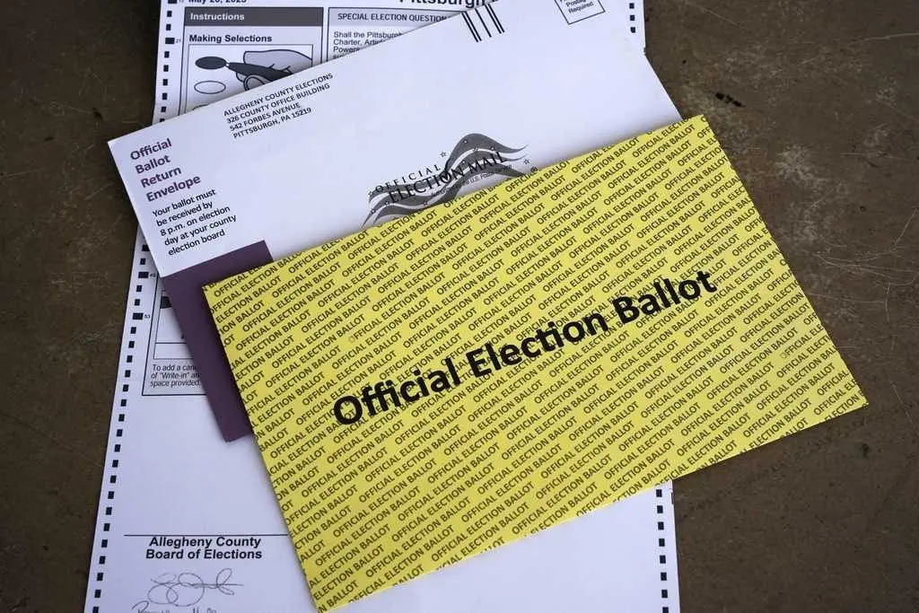 Trump intensifies campaign against mail-in voting