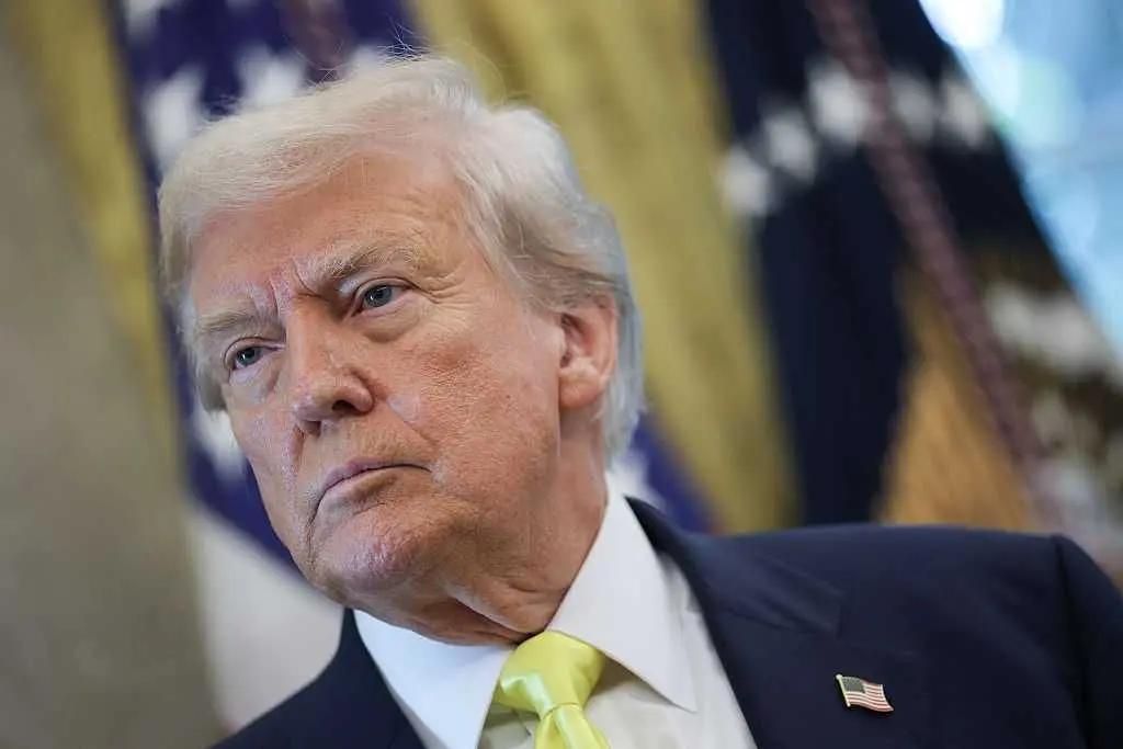 President Trump makes Oval Office announcement