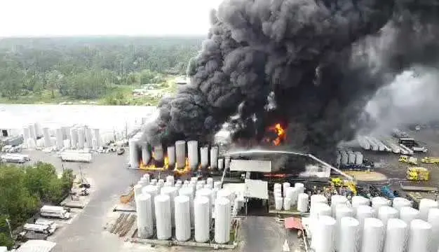 Incredible drone footage shows explosion, fire at Louisiana plant