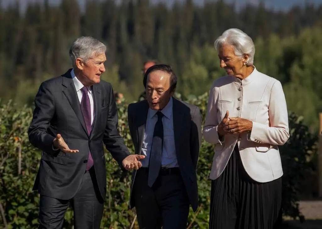 Federal Reserve considers interest rate cuts amid economic challenges from tariffs