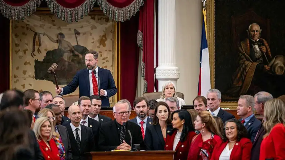 Texas senate approves redrawn congressional map favoring GOP, sends to governor