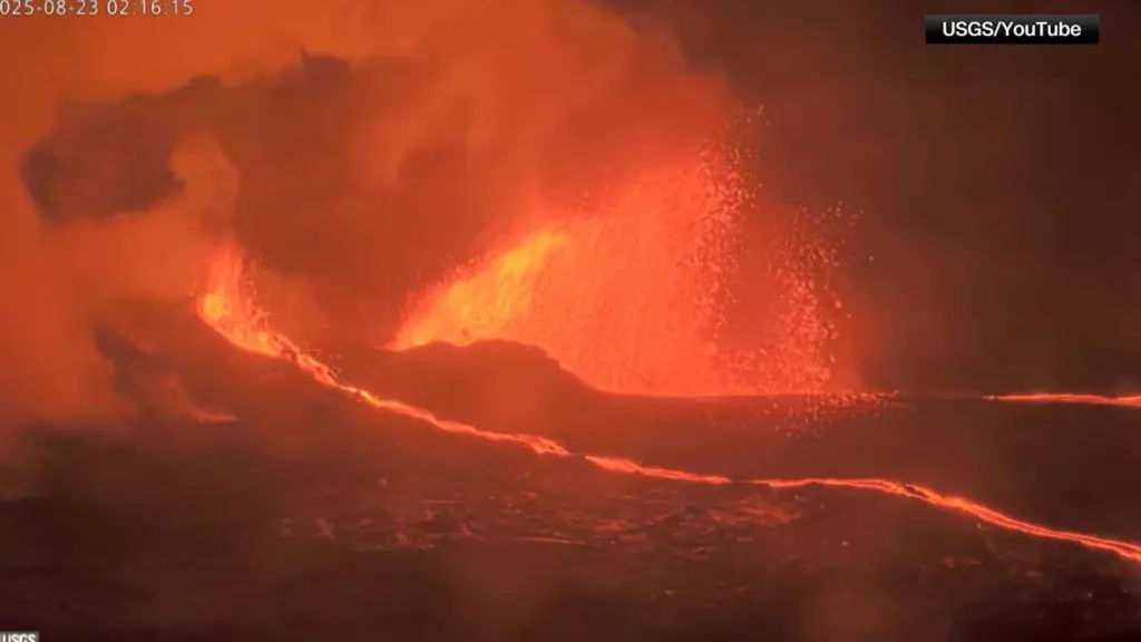 WATCH: Hawaii's Kilauea volcano spews lava for the 31st time since December