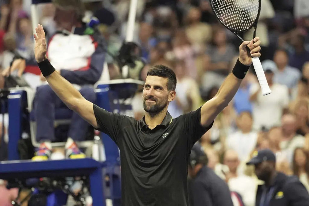 Djokovic jokes that he's challenging Serena Williams to come back to tennis