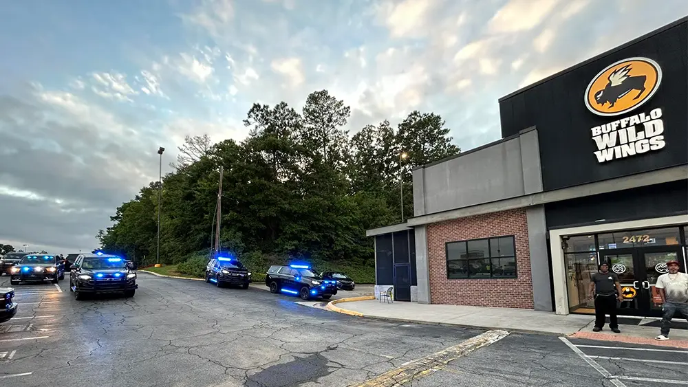 1 dead, 2 arrested following shooting at Buffalo Wild Wings location in Georgia