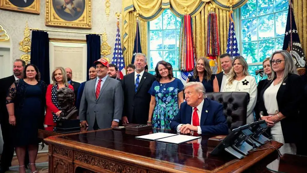 Trump honors fallen US service members and criticizes Biden to mark Afghanistan bombing anniversary