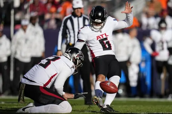 Younghoe Koo retains kicking job as Falcons finalize 53-man roster