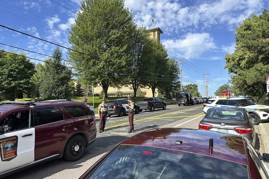 At least 5 children injured in Minneapolis Catholic school shooting