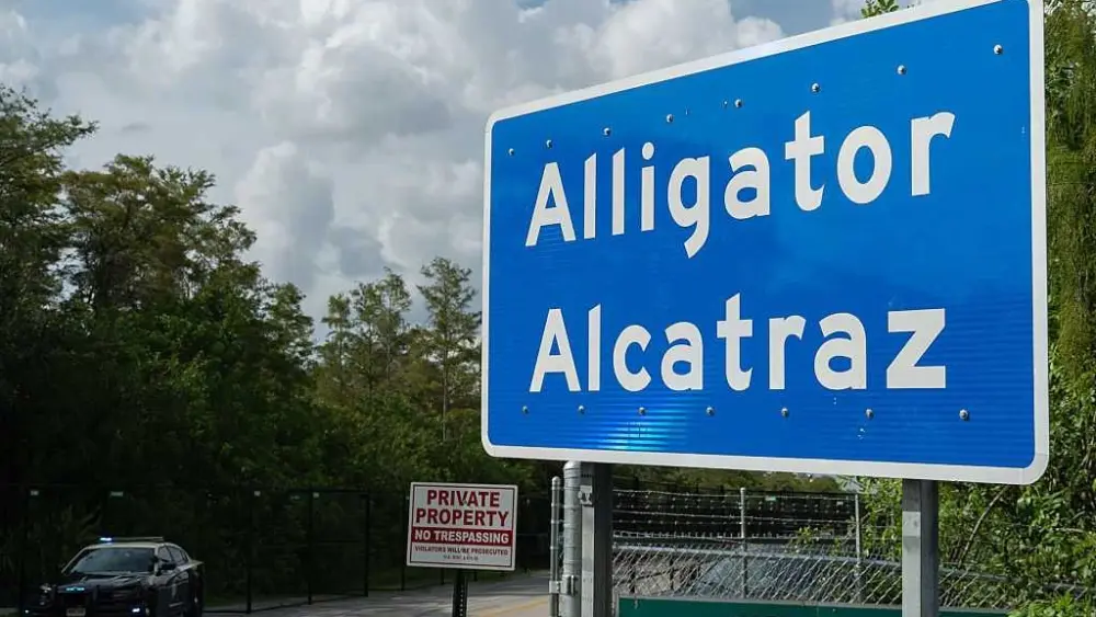 Closure of Florida's 'Alligator Alcatraz' immigration detention center can proceed, judge says