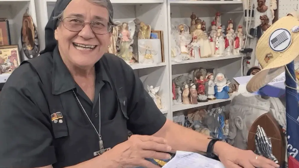 Nun springs to action after store customer's credit cards were stolen, chases down thief