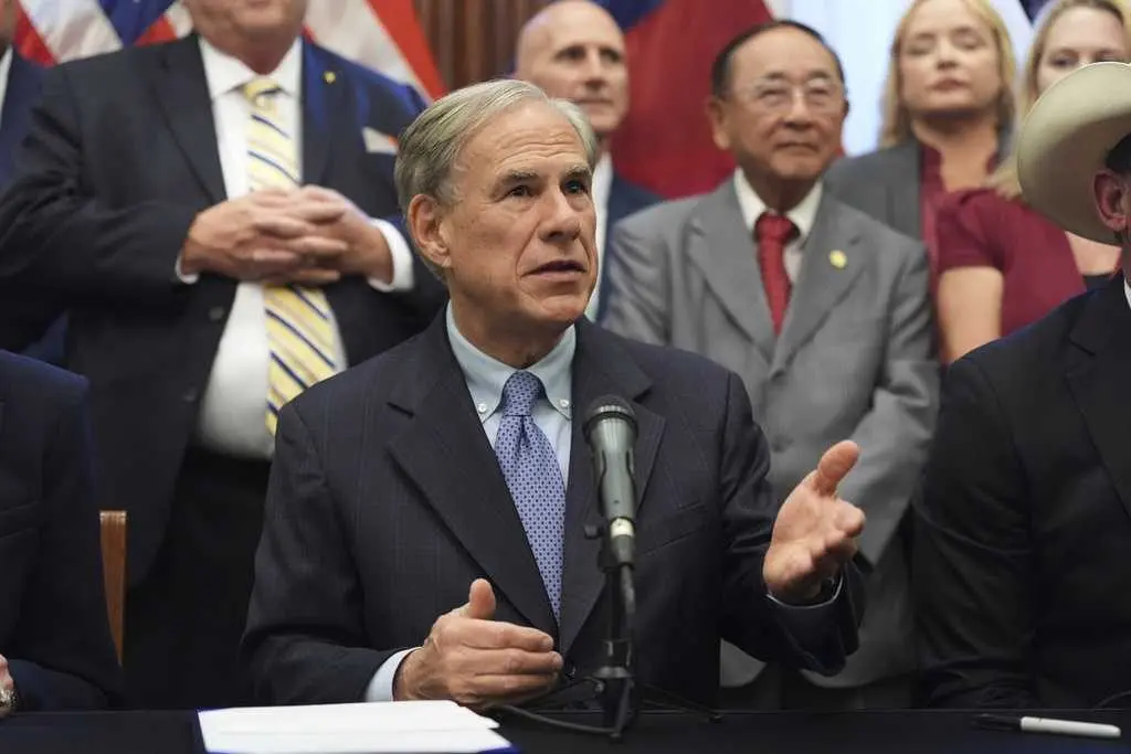 Texas governor signs new voting maps to gain five GOP seats in Congress in 2026